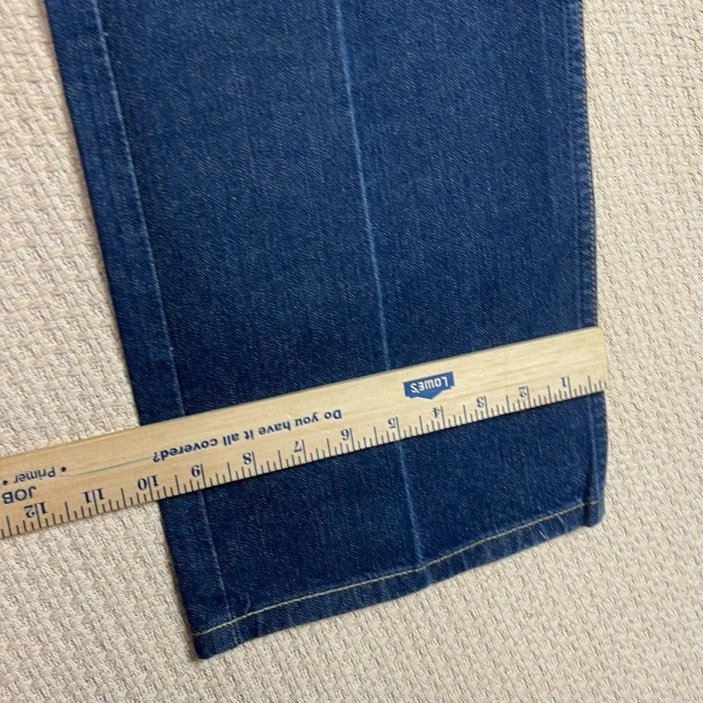 Levi's Strauss & Co. Men’s Size 38X33 Style 559 Blue Denim Jeans